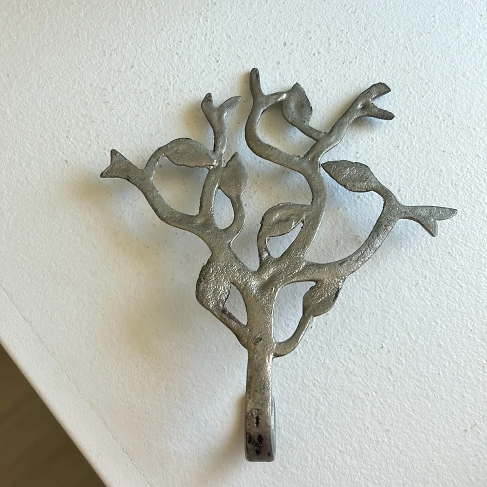 Vintage Metal leaf wall decor hanging hook